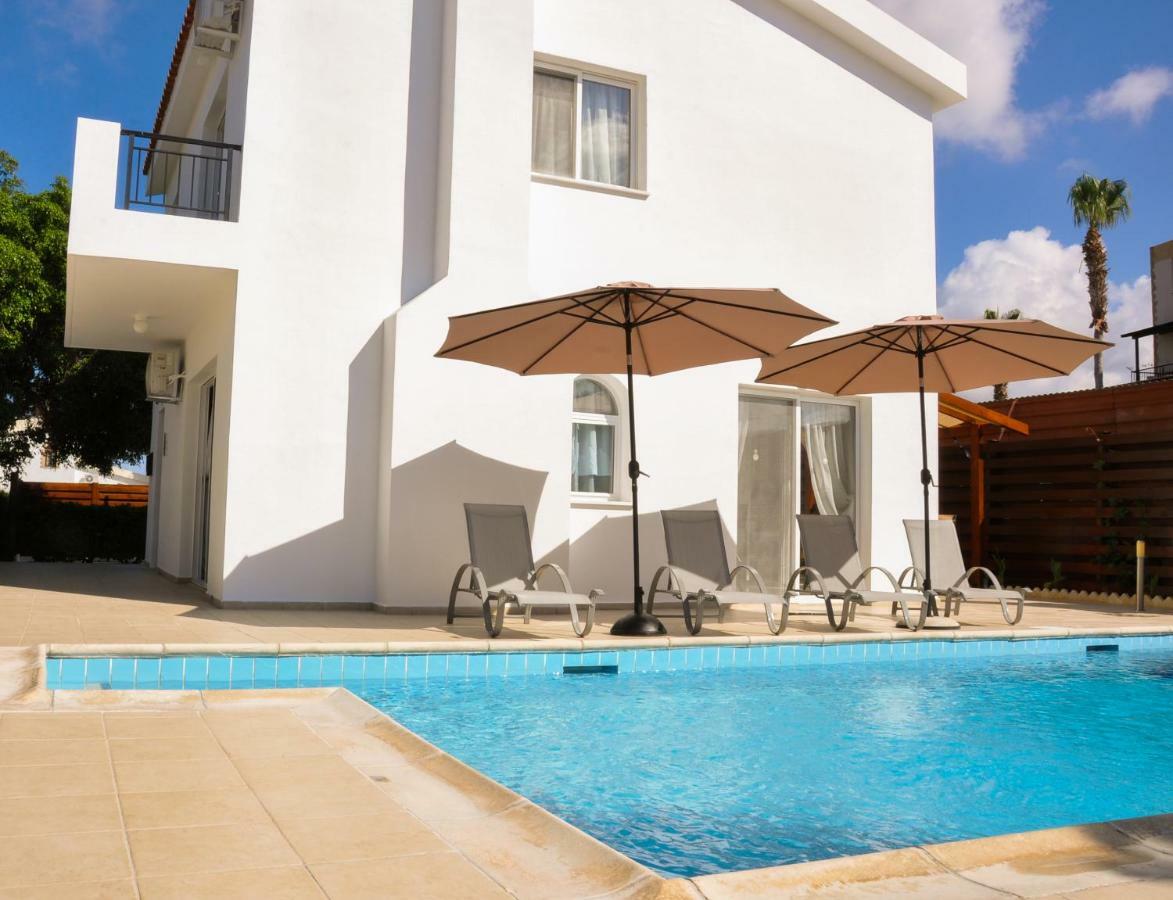 Villa Olivia, Korall-öböl